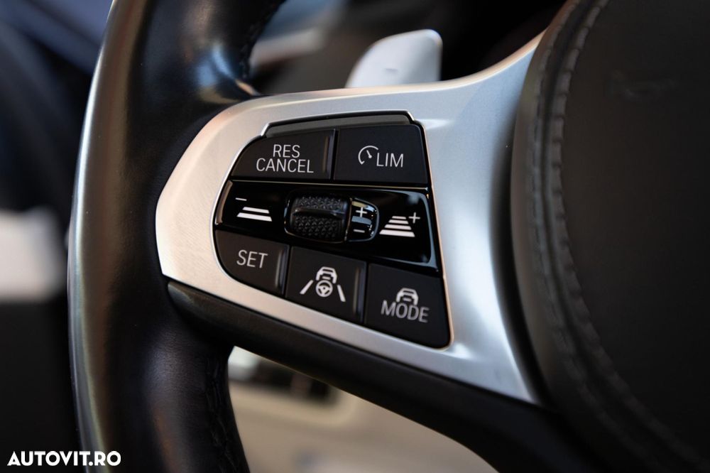 BMW X6 xDrive40i - 17