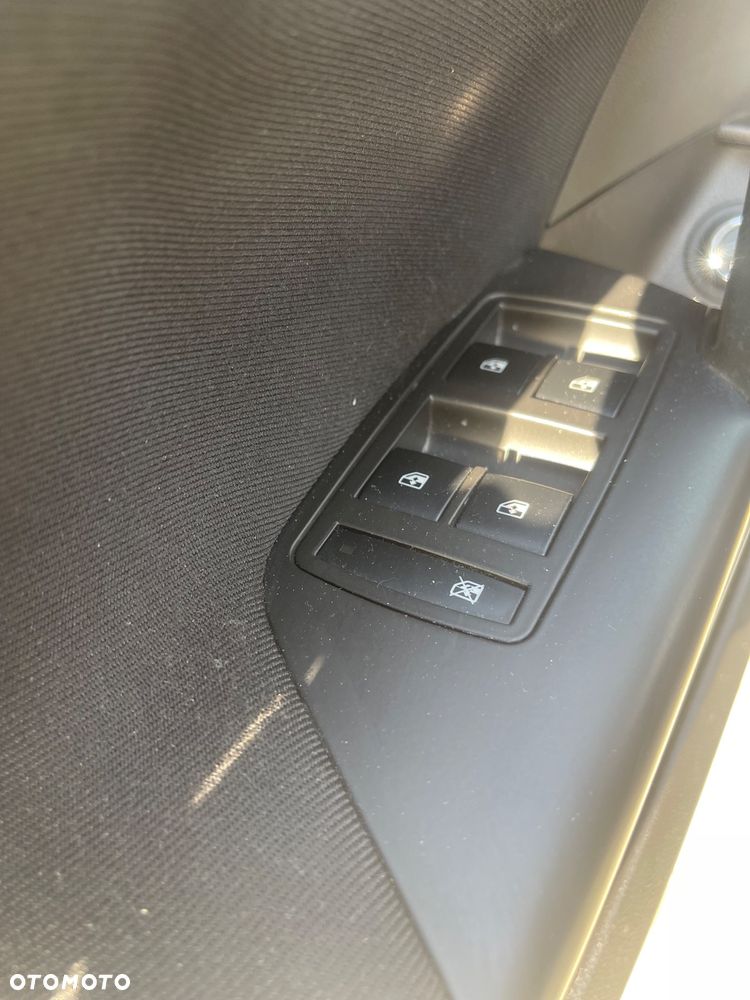 Opel Insignia 1.6 SIDI Turbo ecoFLEX Start/Stop Edition - 11