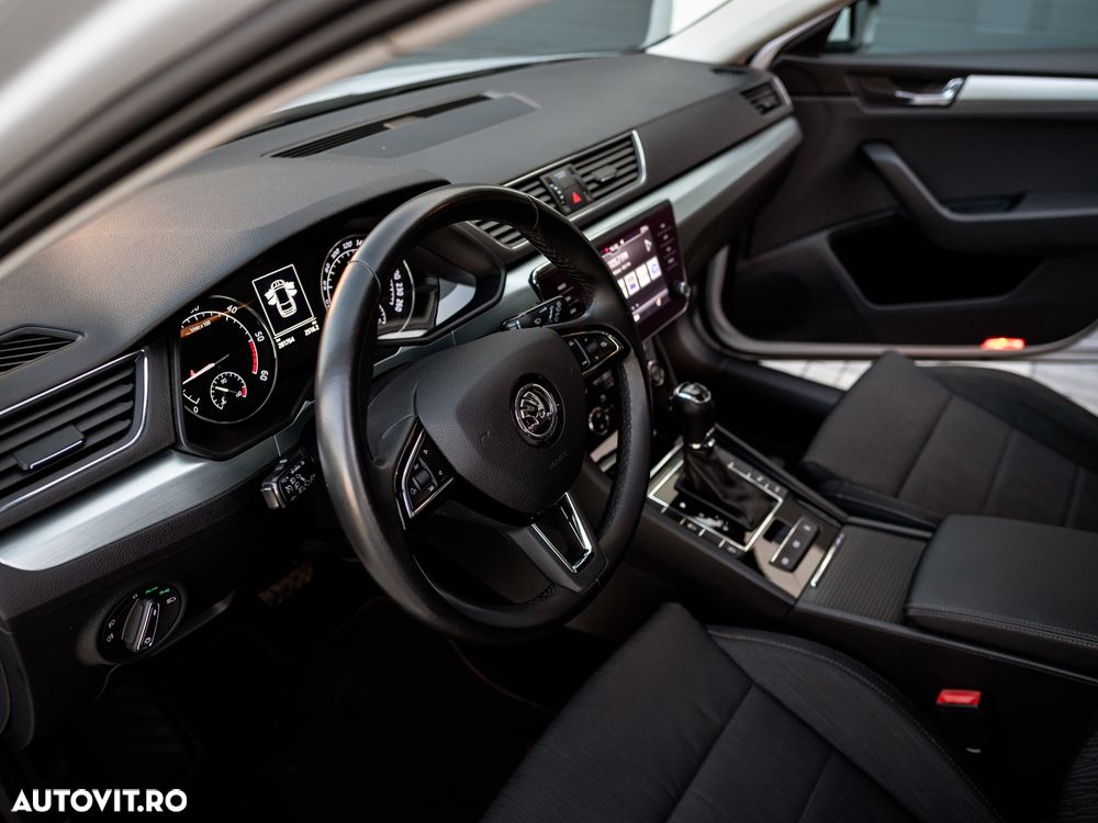 Skoda Superb 2.0 TDI DSG Ambition - 14