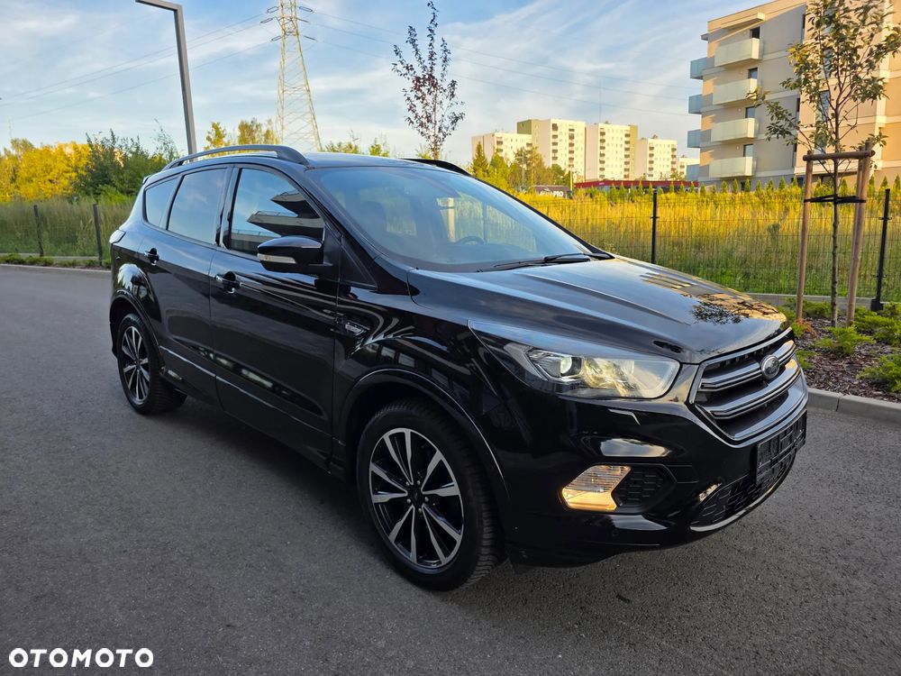 Ford Kuga 1.5 EcoBoost 2x4 ST-Line - 11