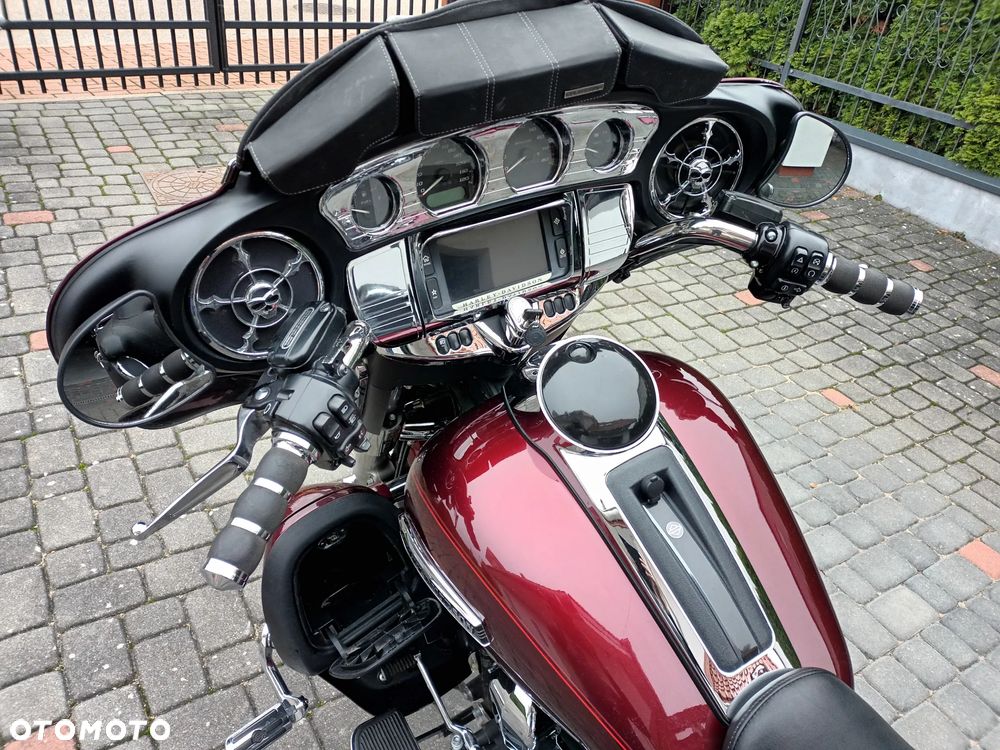 Harley-Davidson FLHTCU Ultra - 10