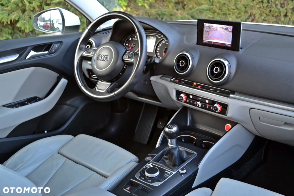 Audi A3 Sportback - 12