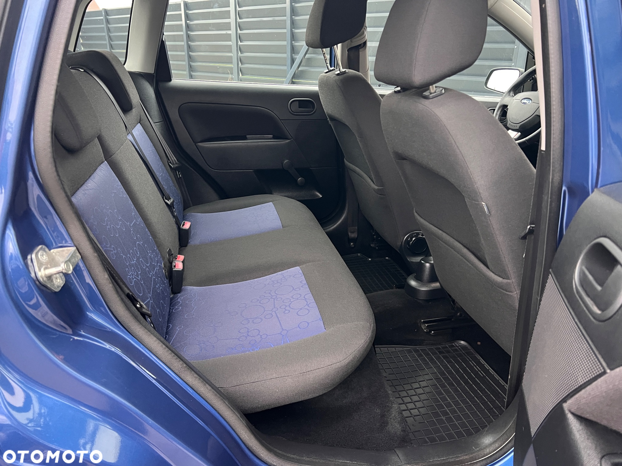 Ford Fiesta 1.3 Silver X - 23