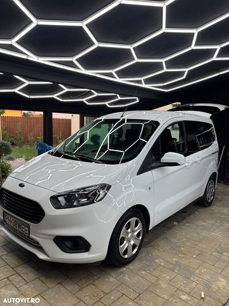 Ford Tourneo Courier 1.5 TDCi Trend - 1