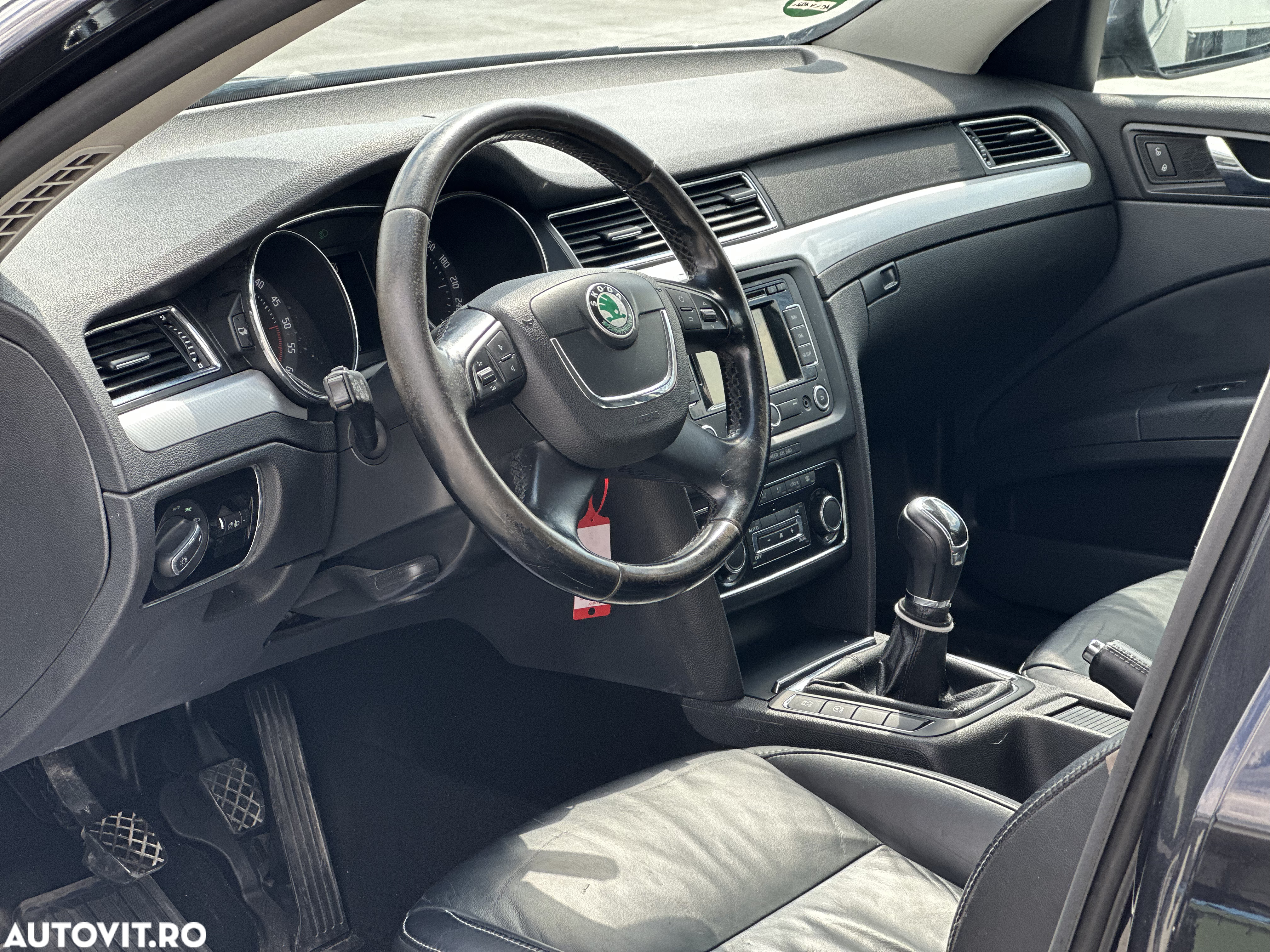 Skoda Superb 1.6 TDI GreenLine - 4