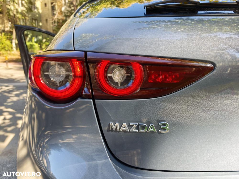 MAZDA 3 2022 — imagine 15