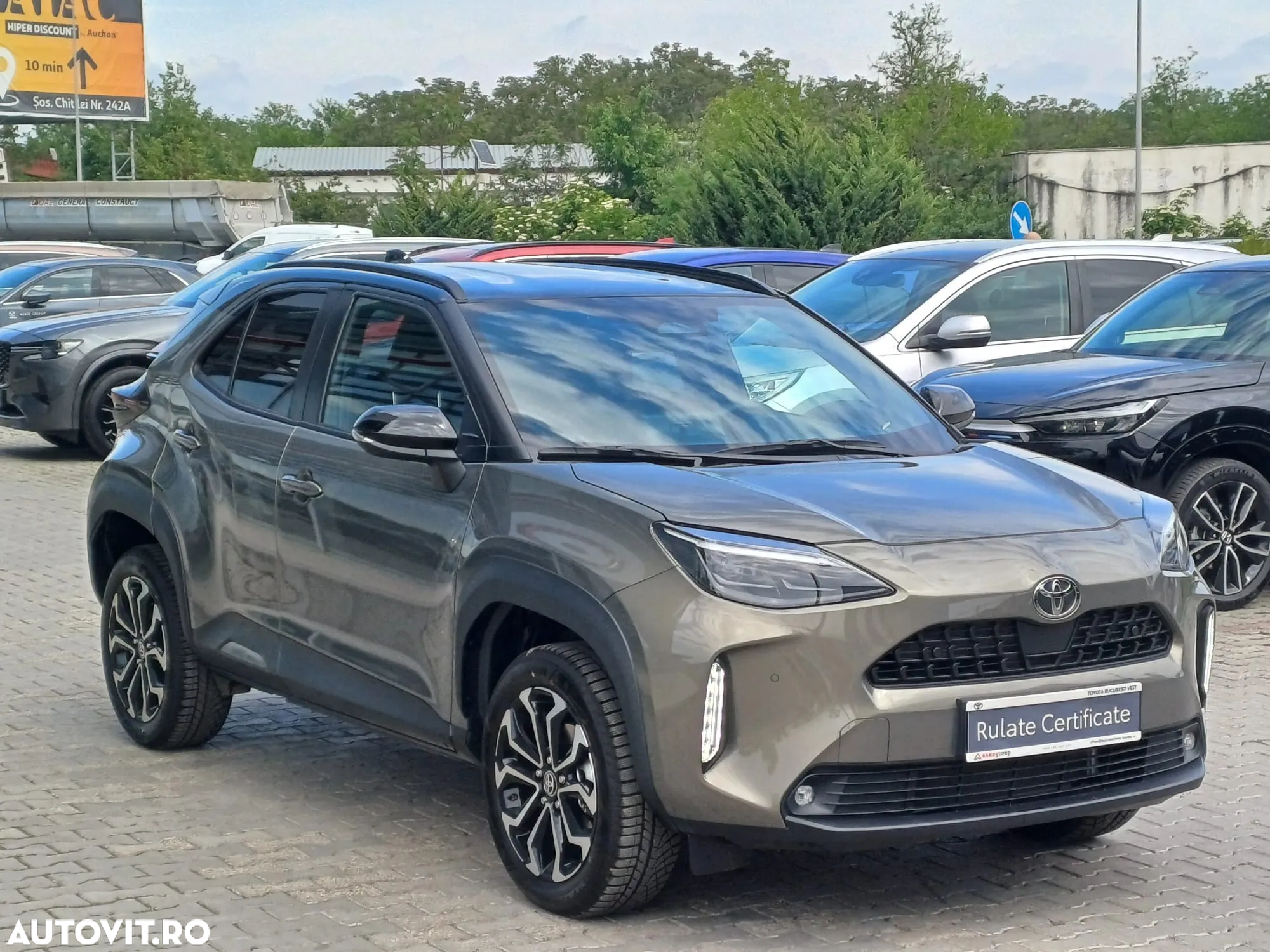 Toyota Yaris Cross 1.5 VVT-i HSD 4x4 Dynamic - 3