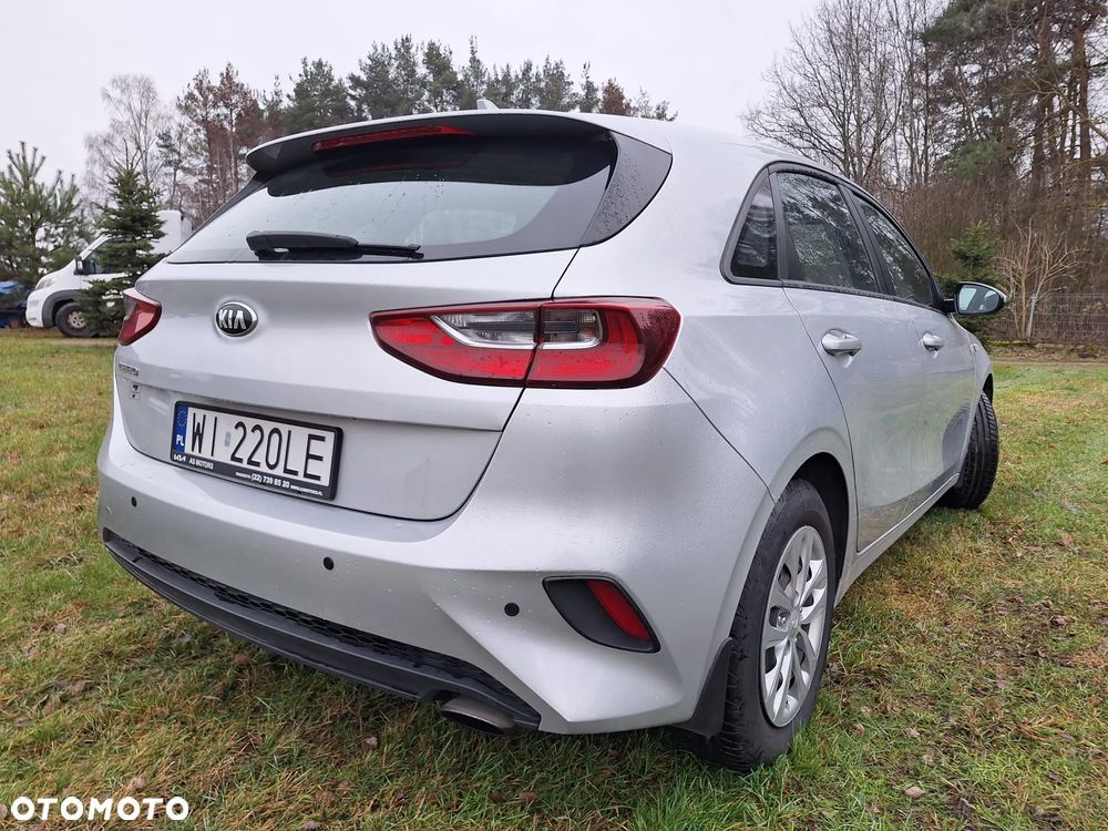 Kia Ceed - 8