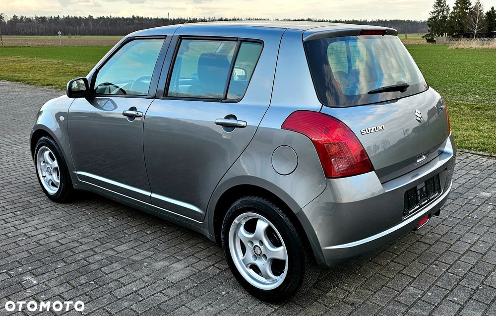 Suzuki Swift - 3