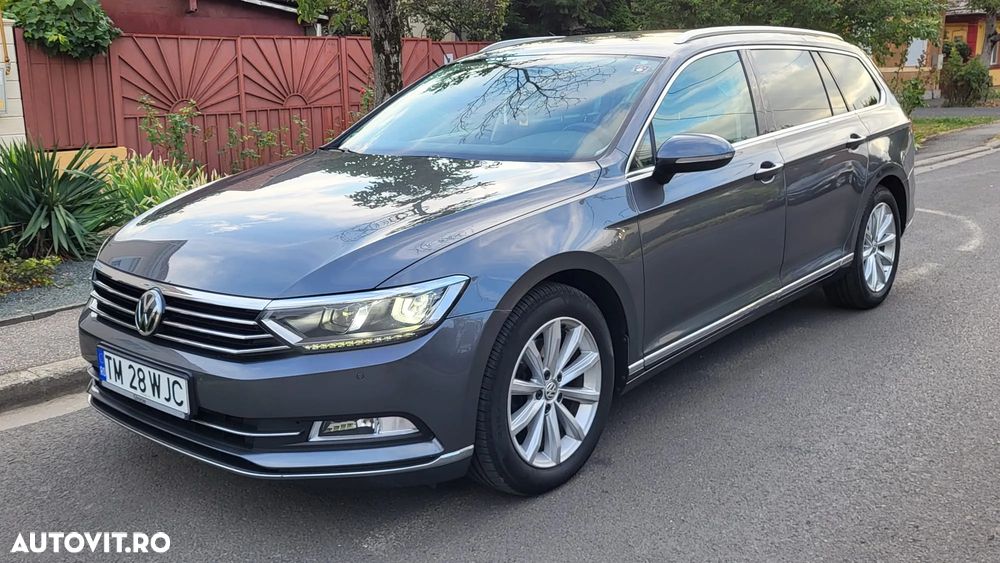 Volkswagen Passat - 1