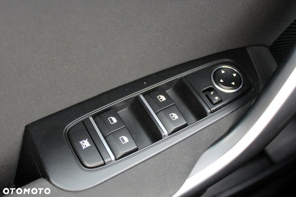 Kia Ceed 1.6 CRDi mHEV M - 19