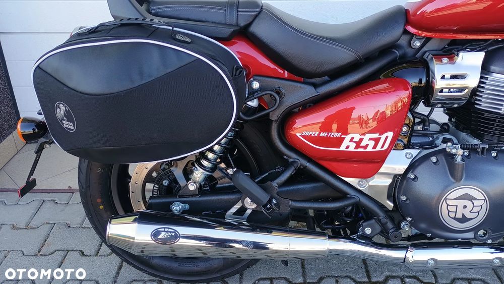 Royal Enfield Super Meteor - 28