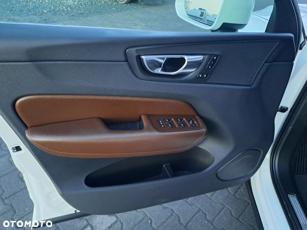 Volvo XC 60 ver-t6-awd-geartronic-momentum - 15