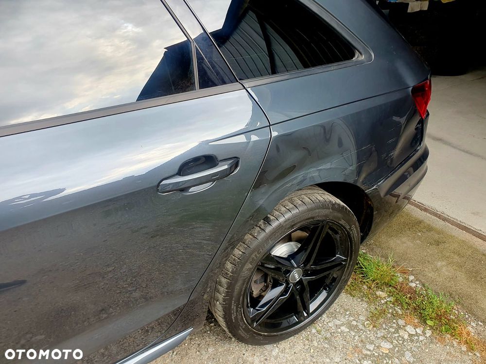 Audi A4 Avant - 32