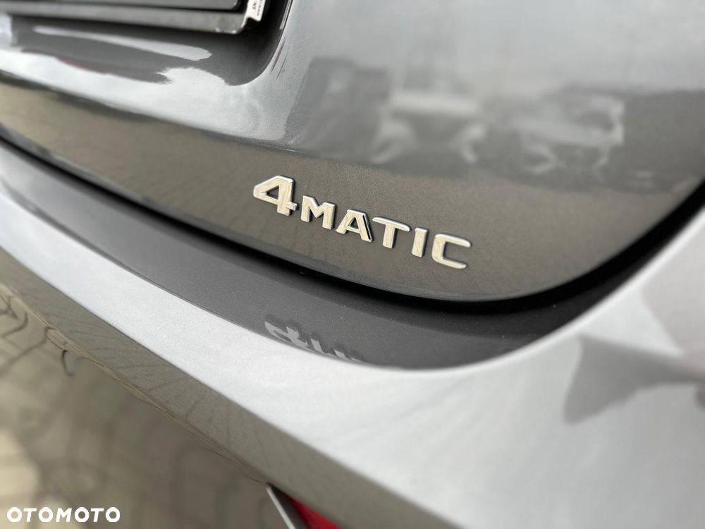 Mercedes-Benz Klasa A 220 4-Matic AMG Line 8G-DCT - 35