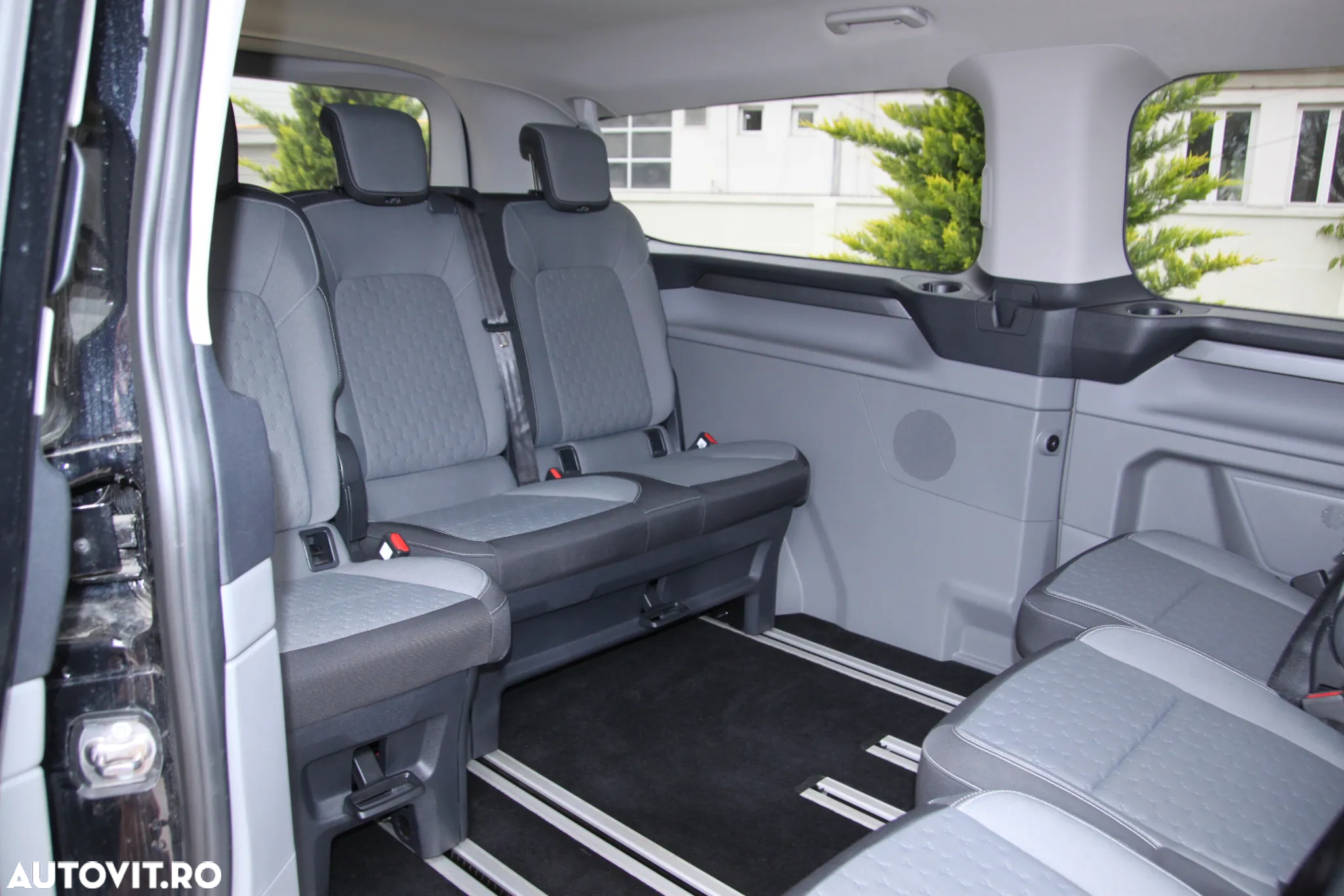 Ford Tourneo Custom Bus 320L 2.0 EcoBlue 170 CP 8AT L2H1 AWD Titanium - 35
