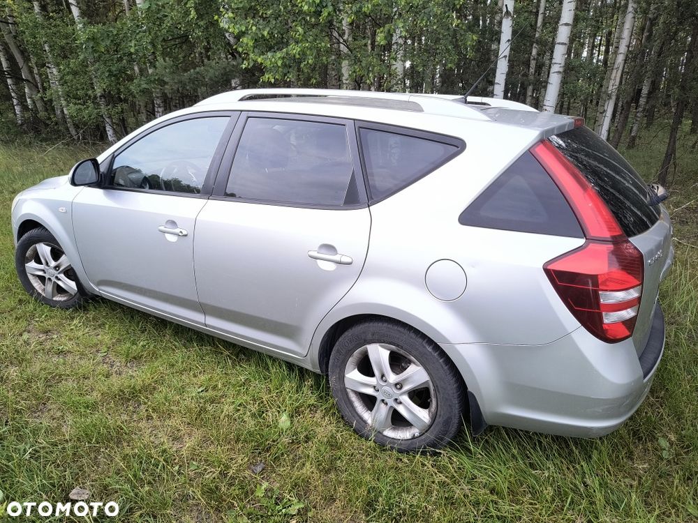 Kia Ceed - 1