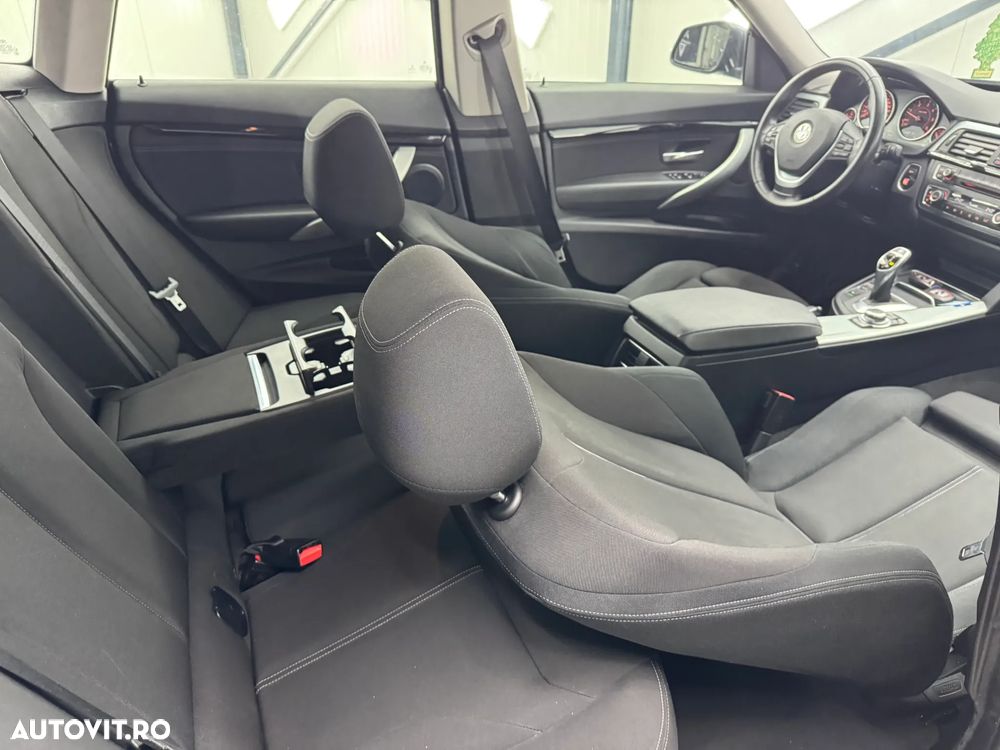 BMW Seria 3 320d Aut. Luxury Line - 7