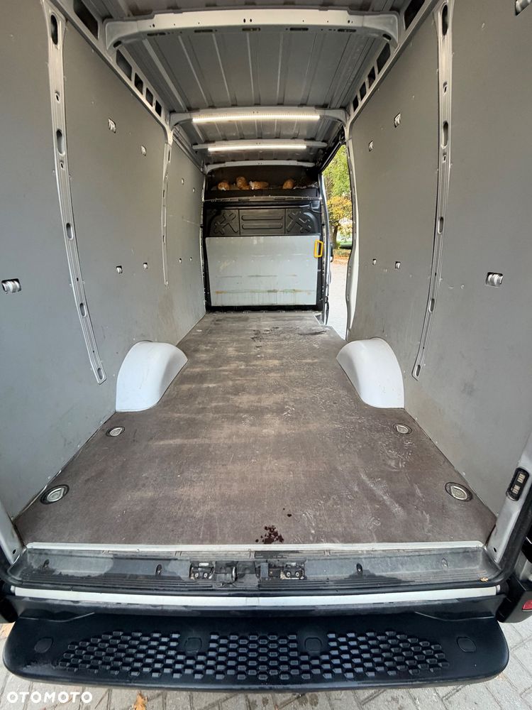 Iveco Daily - 25