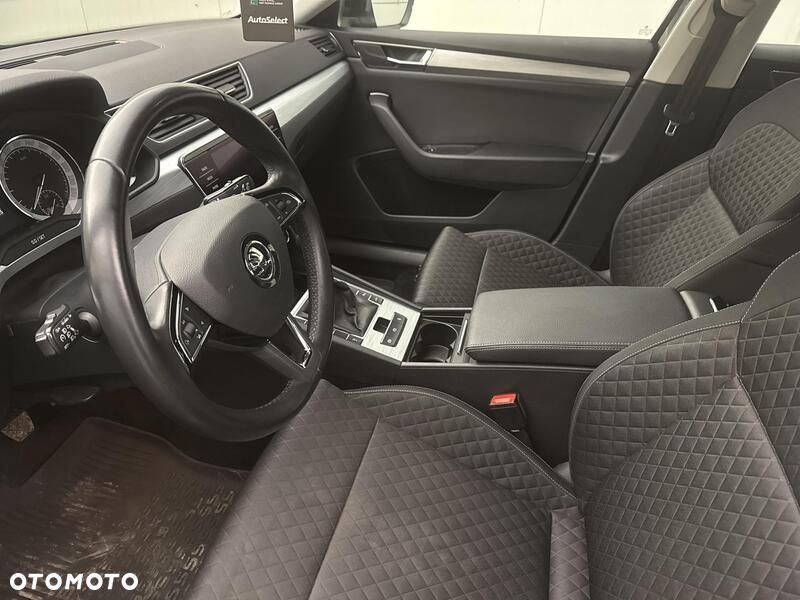 Skoda Superb 2.0 TDI SCR Ambition - 11