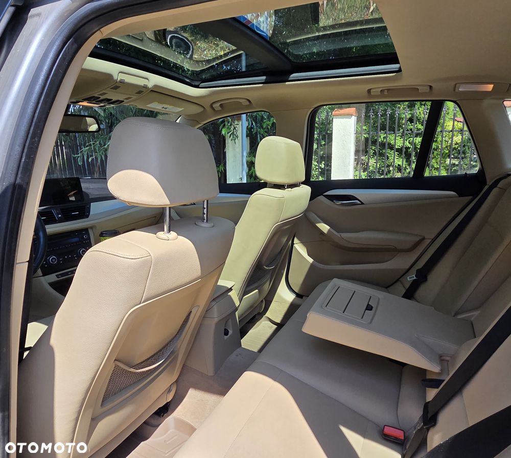 BMW X1 xDrive28i xLine - 10