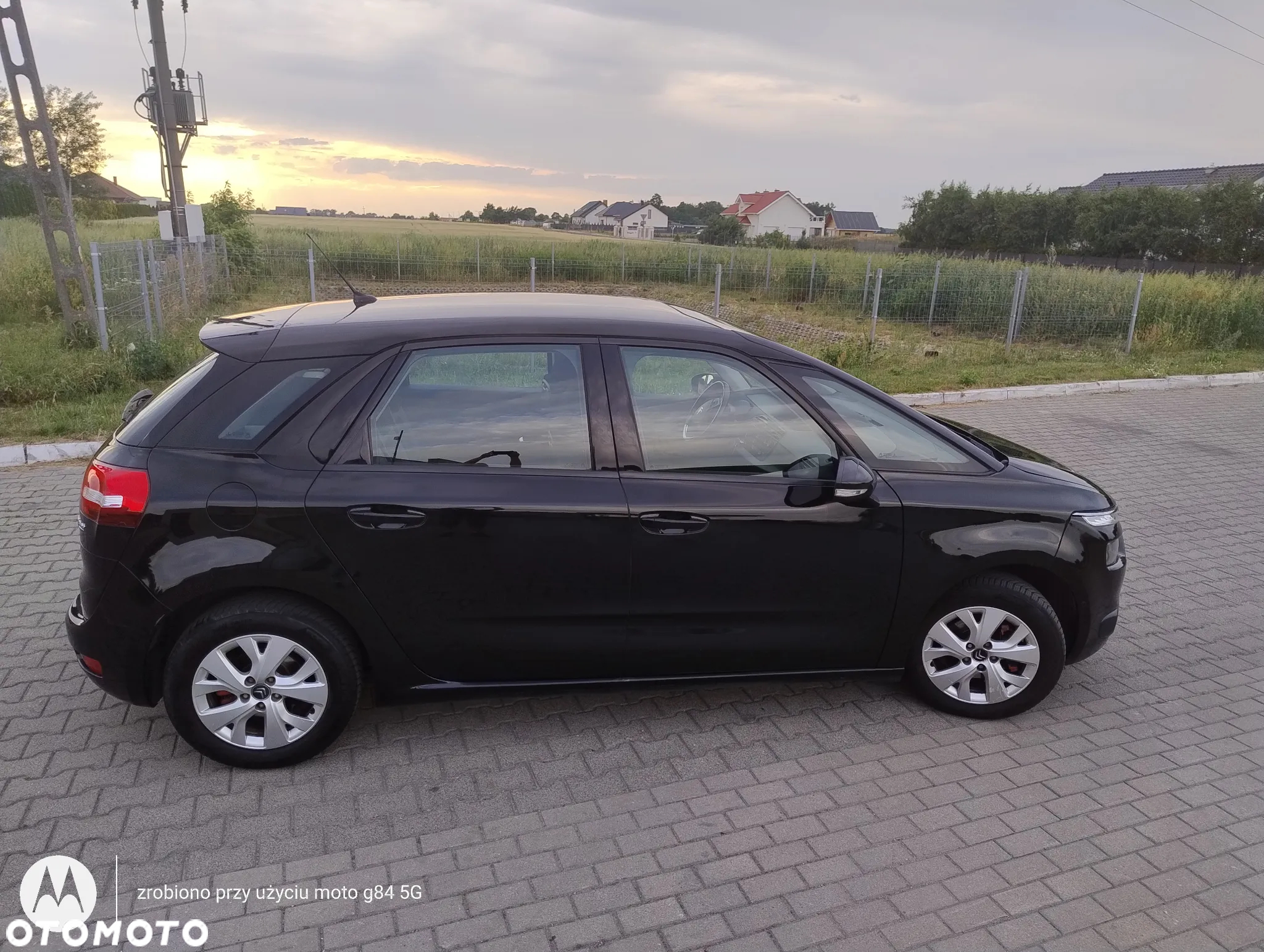 Citroën C4 e-HDi 115 Selection - 4