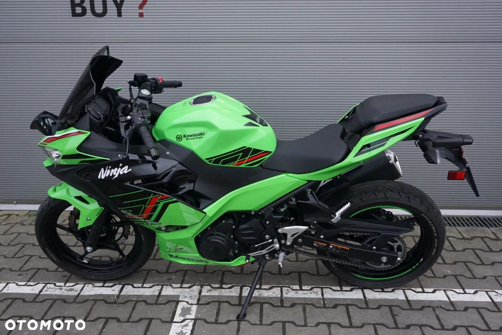 Kawasaki Ninja 400 - 11