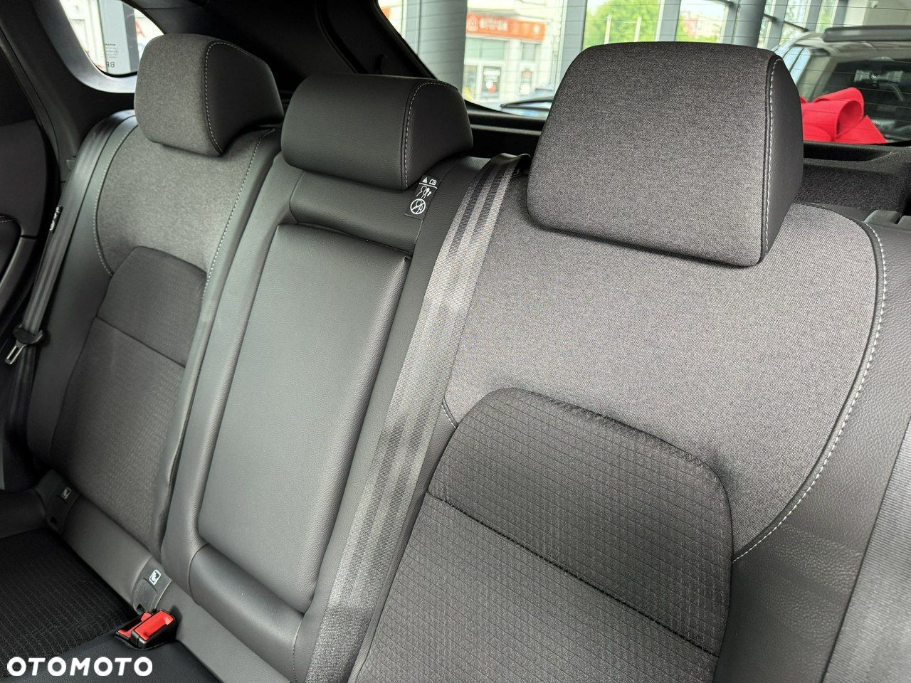 Nissan Qashqai 1.3 DIG-T mHEV N-Connecta - 18
