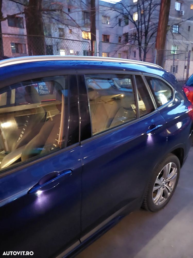 BMW X1 sDrive18d - 11