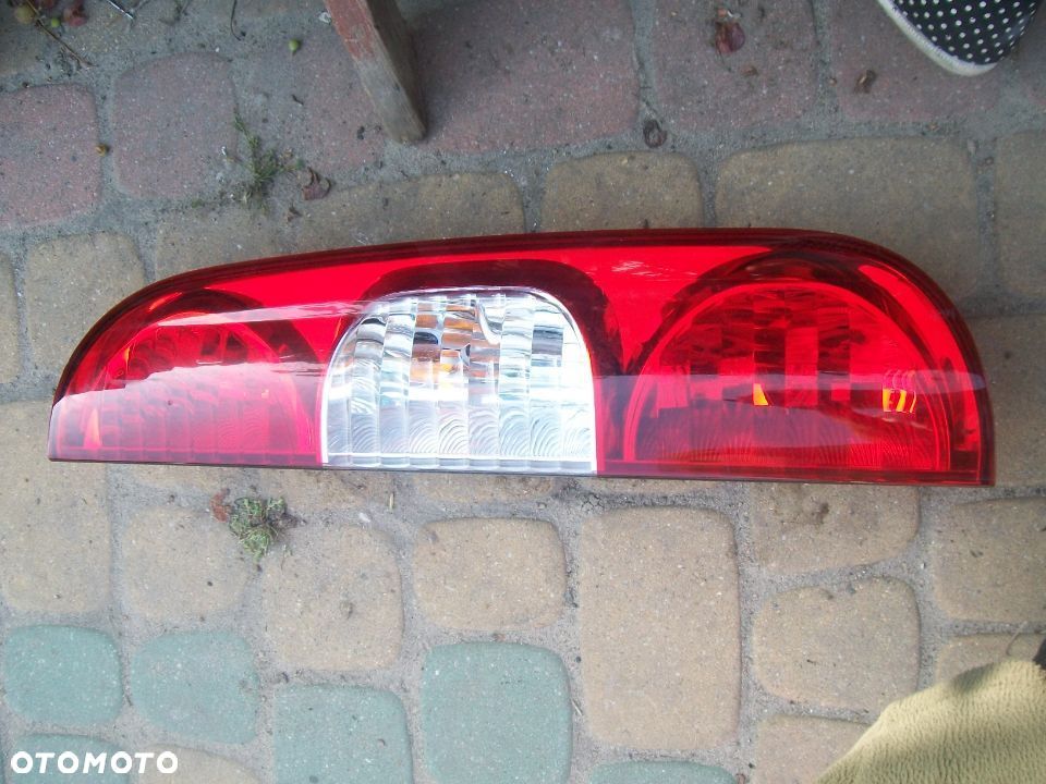 Lampa Fiat Doblo europa - 1