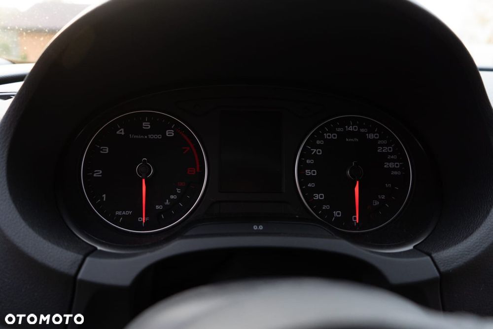 Audi A3 Limousine 35 TFSI S tronic - 5