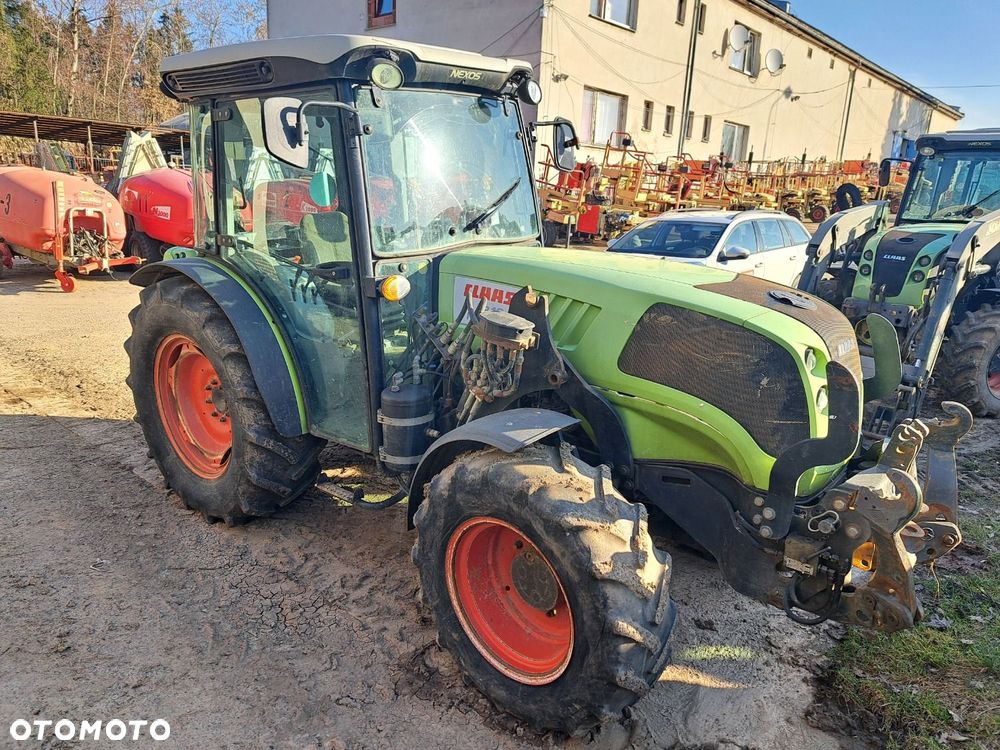 Claas Nexos 240F 4X4 - 4