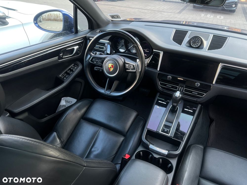 Porsche Macan - 16