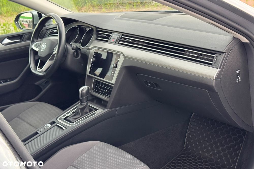 Volkswagen Passat 1.5 TSI EVO Essence DSG - 31
