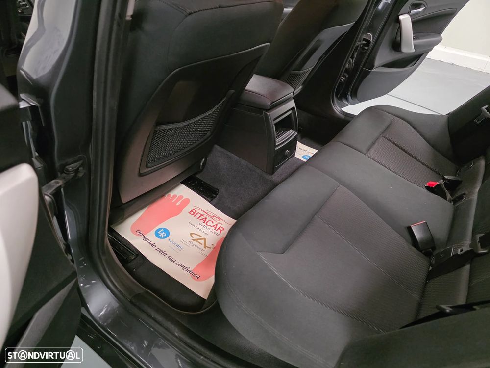 BMW 116 d Advantage - 34