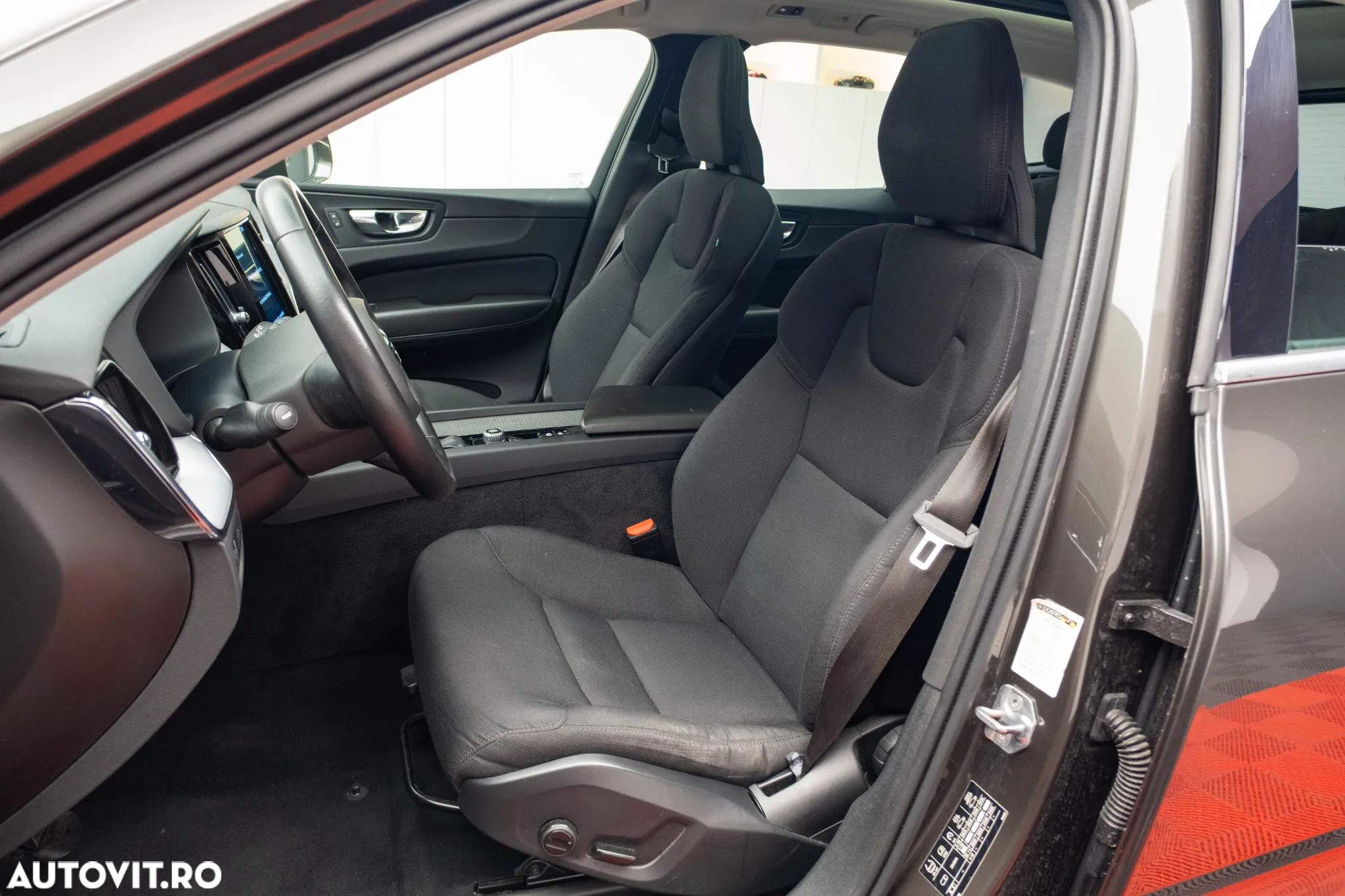 Volvo XC 60 D4 Momentum - 18