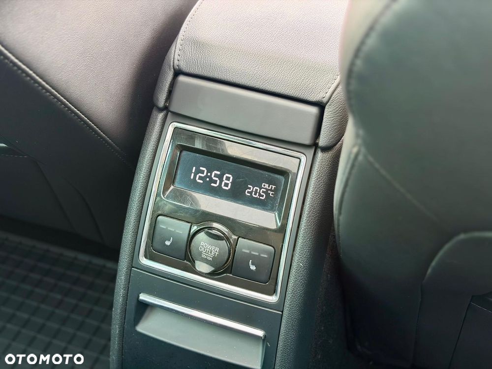 Skoda Superb 2.0 TDI 4x4 Platinum Outdoor DSG - 15