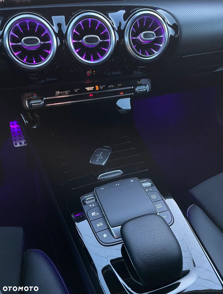 Mercedes-Benz Klasa A 250 7G-DCT AMG Line - 15