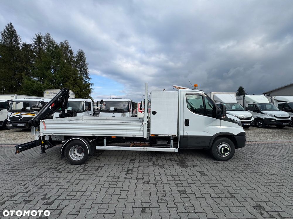 Iveco DAILY 70C18,70C17,,50C17,,50C15,,35C17,,5C15 - 23
