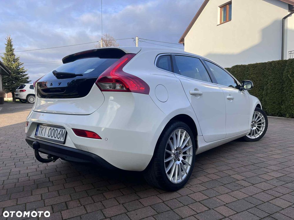 Volvo V40 D2 Momentum - 35