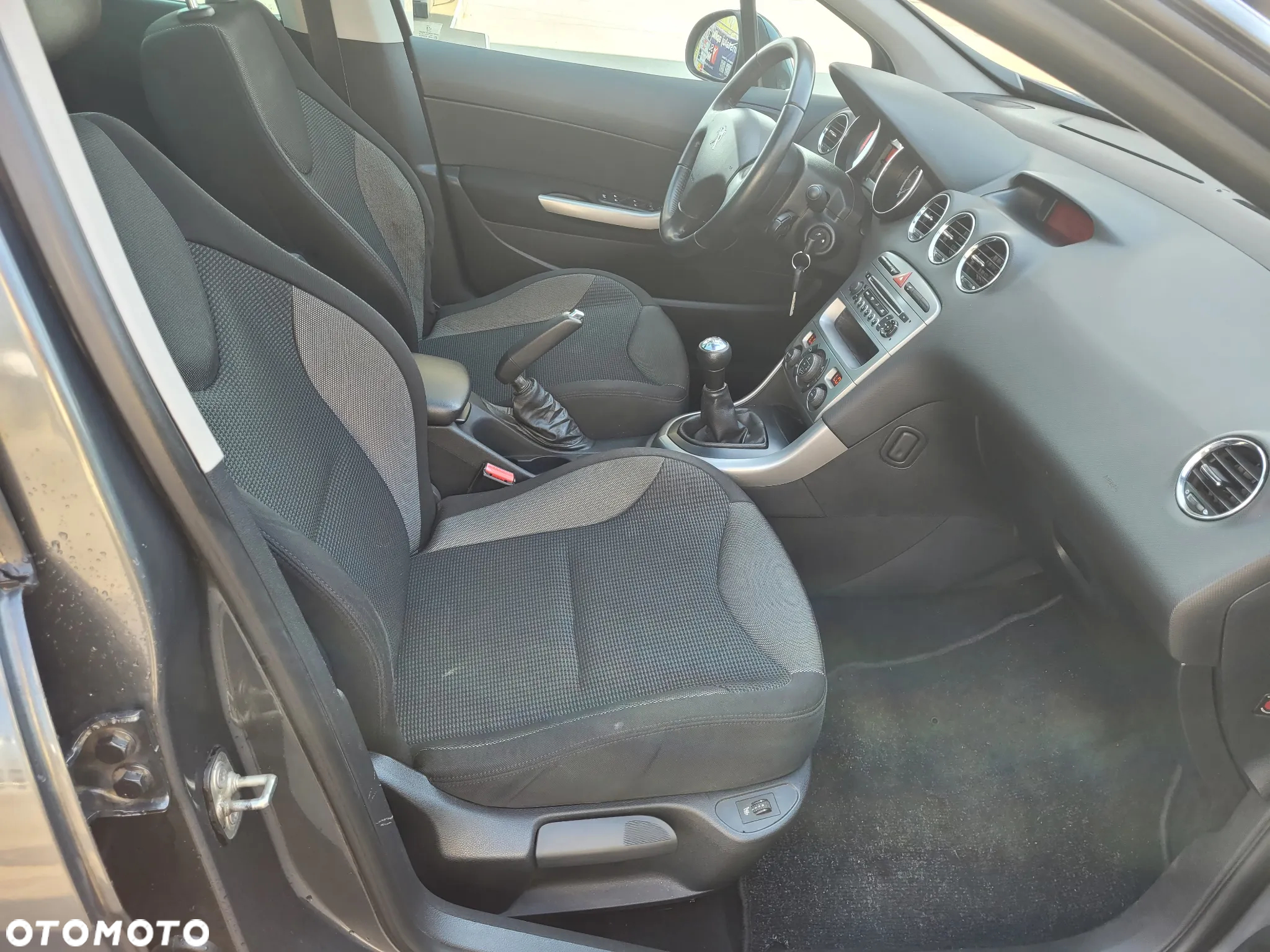 Peugeot 308 1.6 Premium - 9
