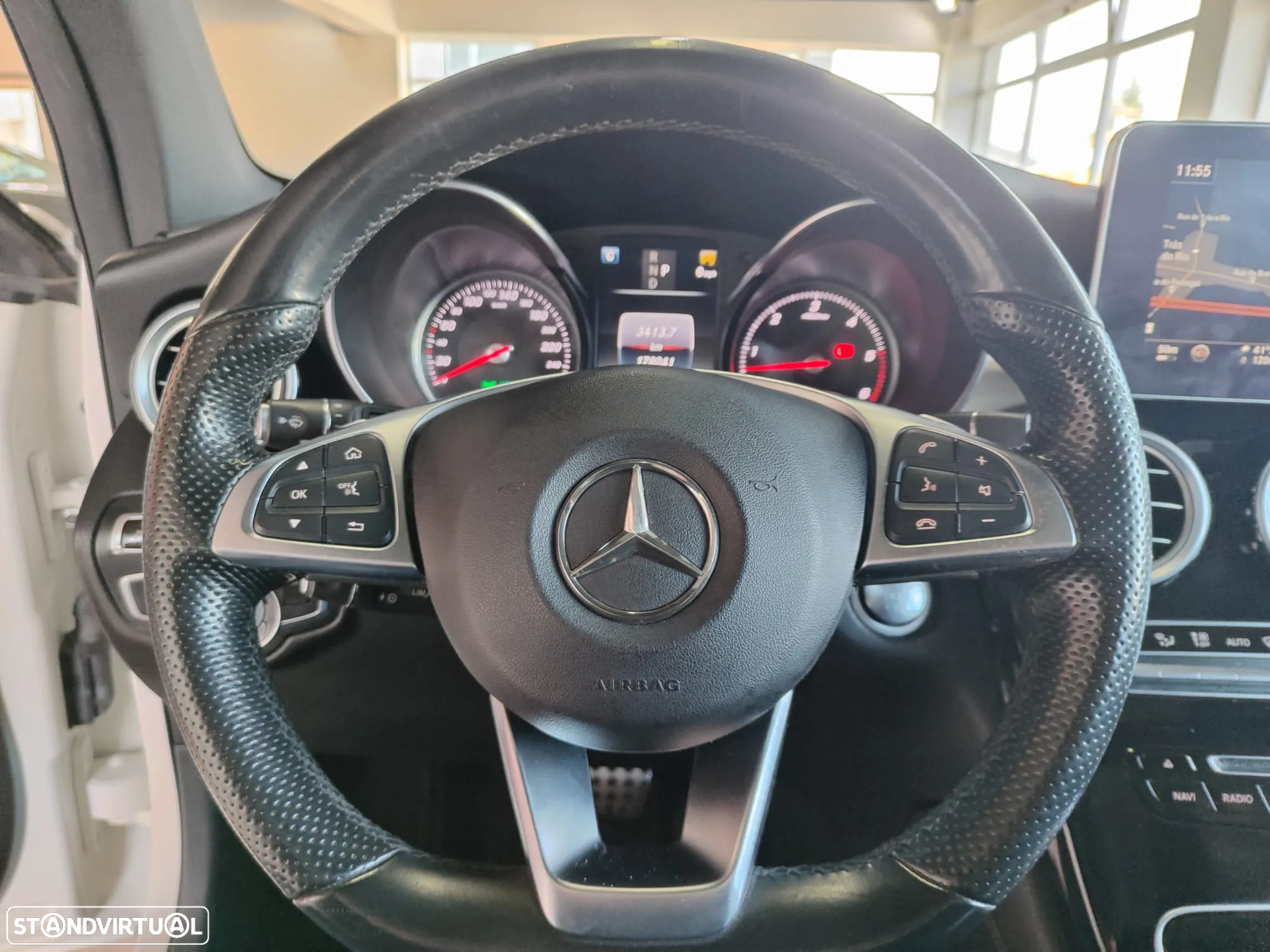 Mercedes-Benz GLC 220 d 4Matic 9G-TRONIC AMG Line - 28