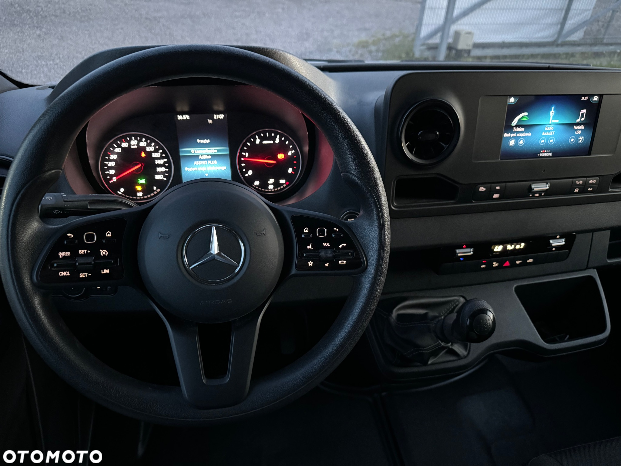 Mercedes-Benz Sprinter - 18