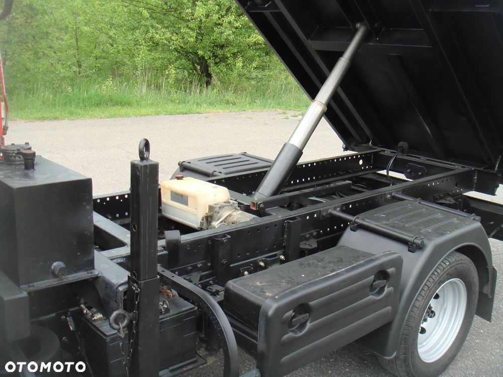 Nissan CABSTAR - 19