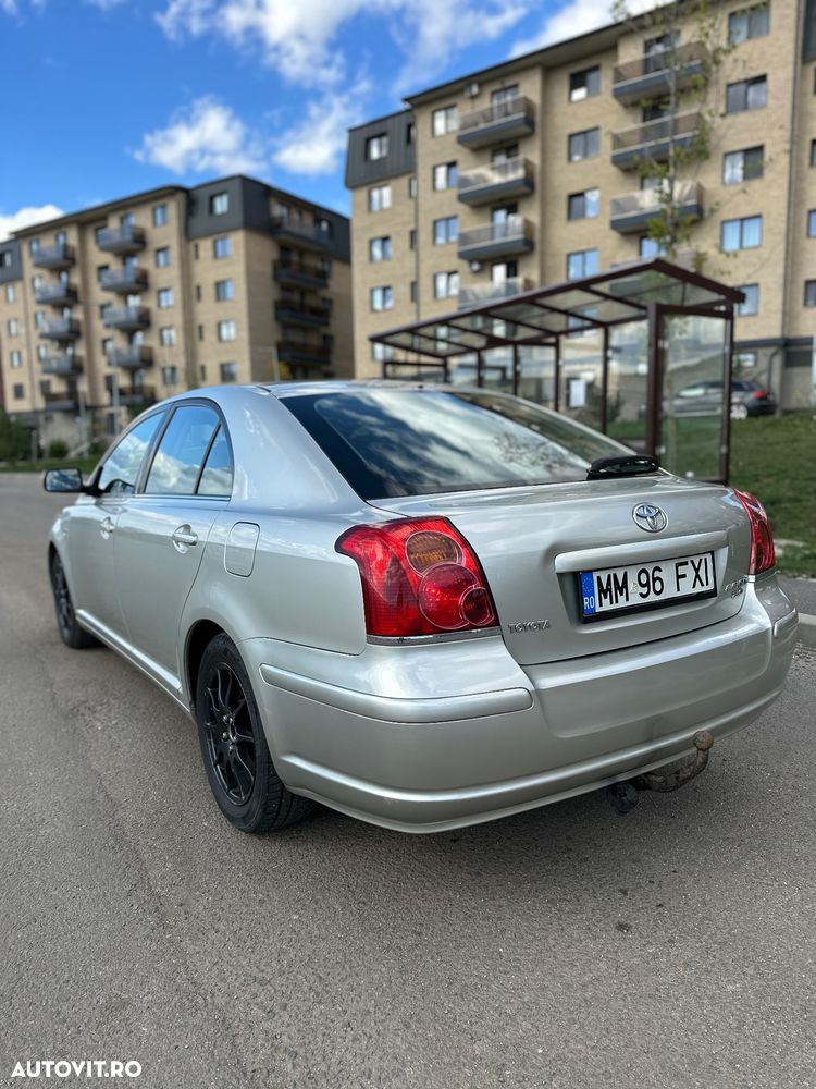 Toyota Avensis 2.0 D-4D - 4