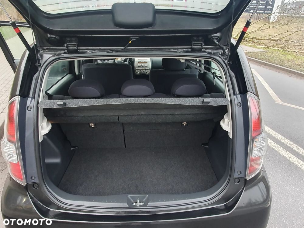 Daihatsu Sirion - 31