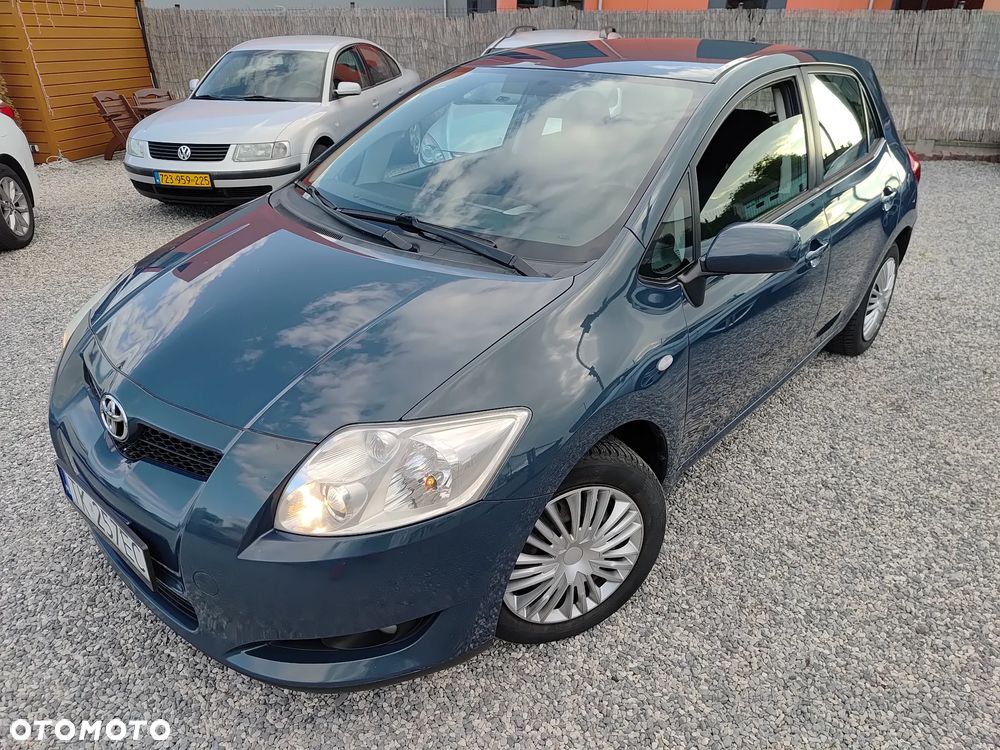 Toyota Auris 2.0 D-4D - 2