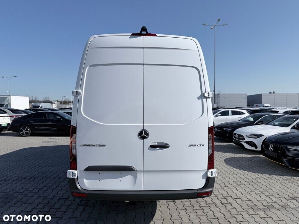 Mercedes-Benz Sprinter Furgon 319 CDI L4H2 - 5