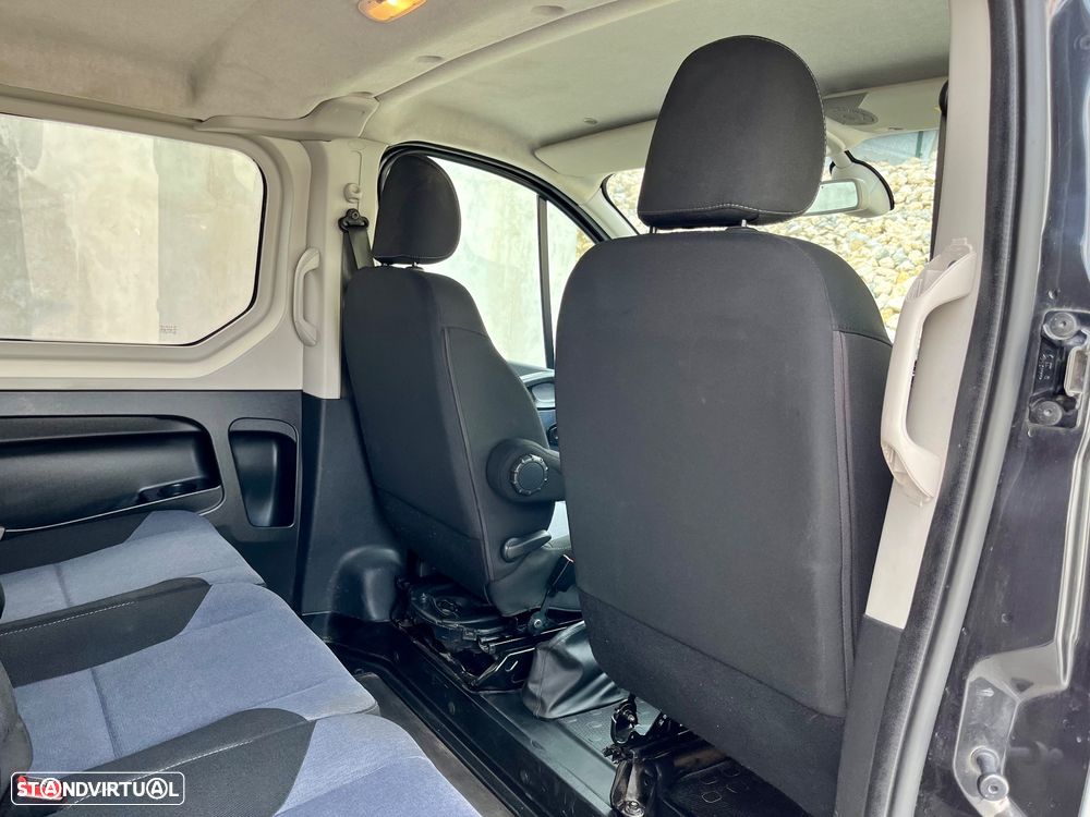 Opel Vivaro 1.6 CDTI BITURBO Cabine dupla 5 lugares versão longa - 32