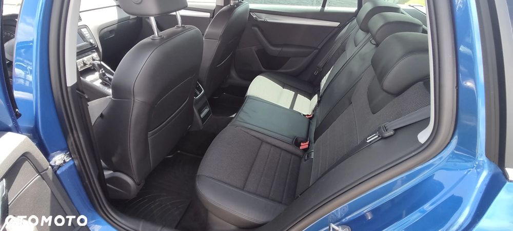 Skoda Octavia 1.8 TSI DSG Ambition - 25